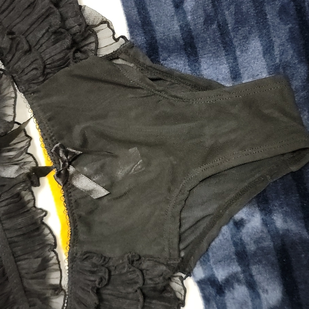 Ladies Bra and Panty Set - Picture 2 of 8